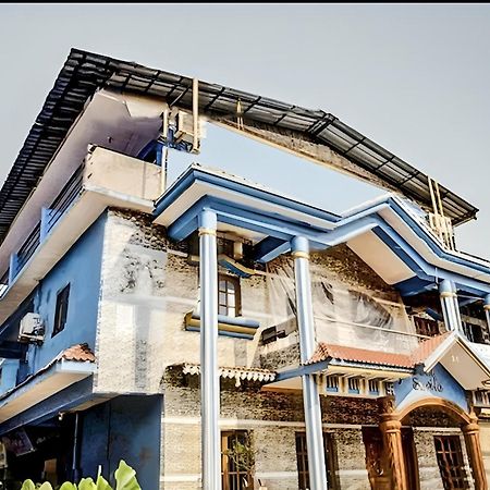 Hotel Savita Calangute Exterior photo